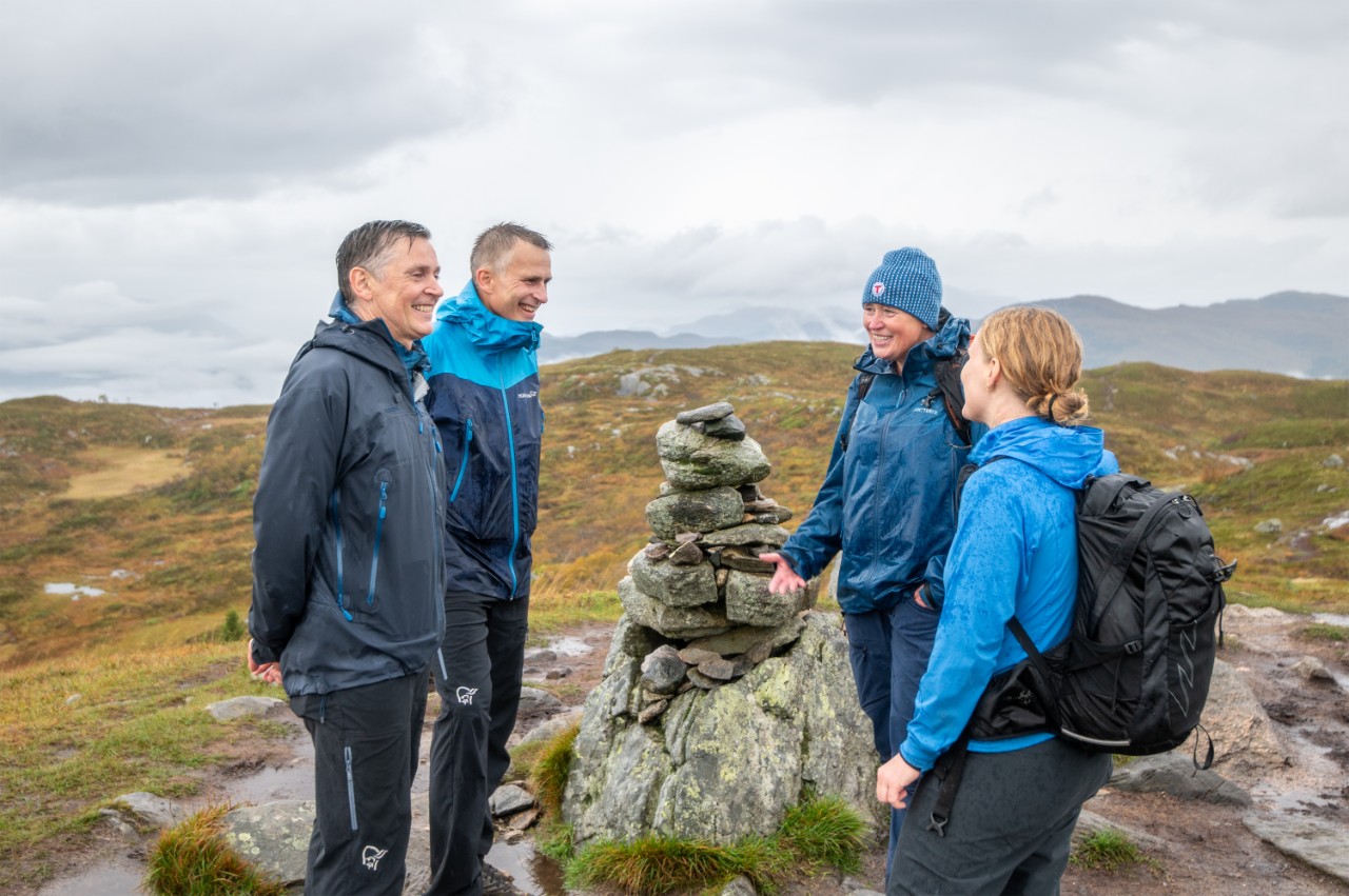 menneske ved varde fjelltur